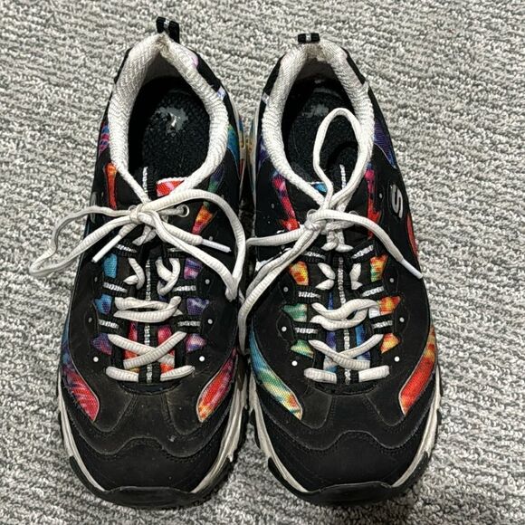 Skechers D’Lites shoes - Picture 1 of 3